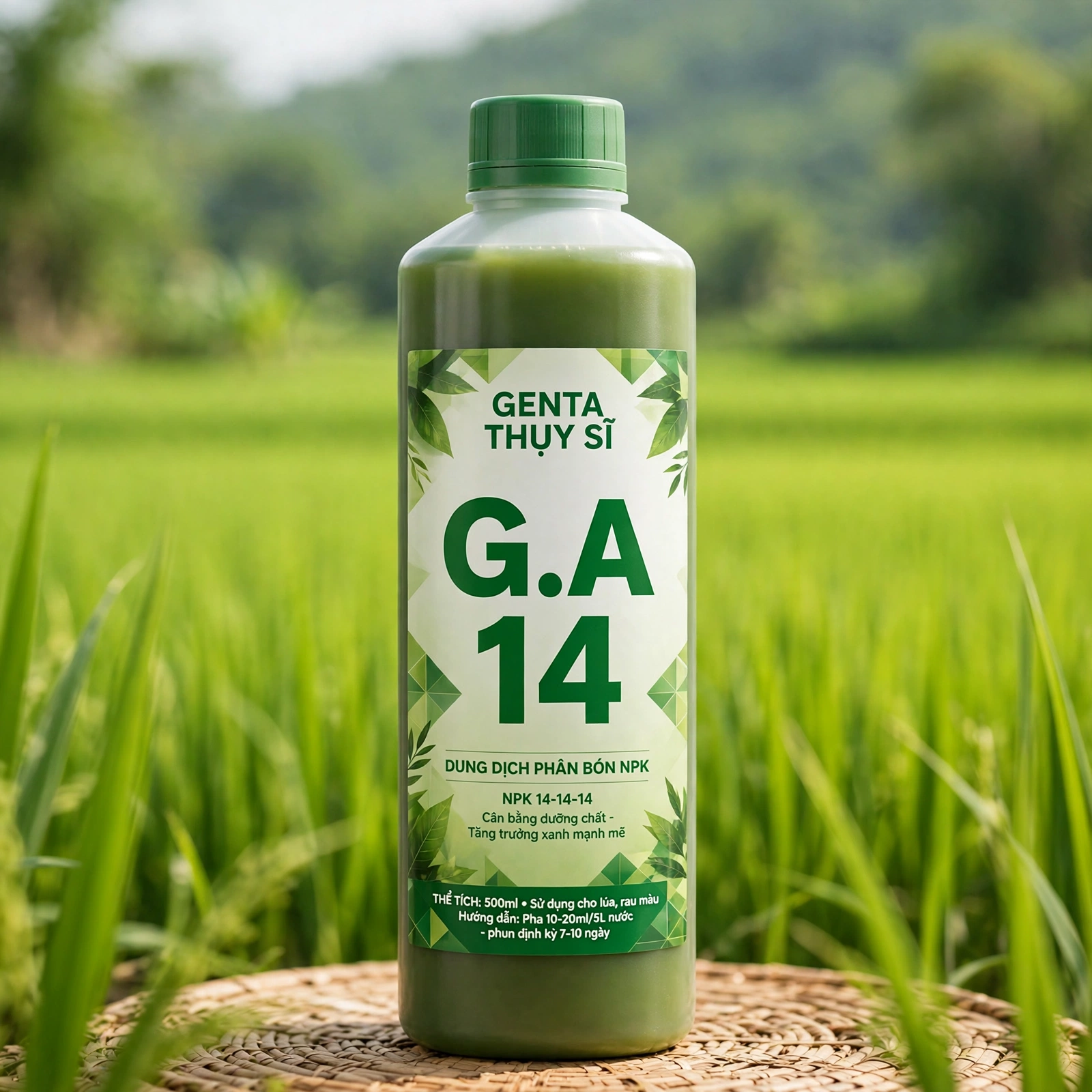 Chai phân bón hỗn hợp NPK G.A 14 dạng lỏng của Công ty Cổ phần Genta Thụy Sĩ